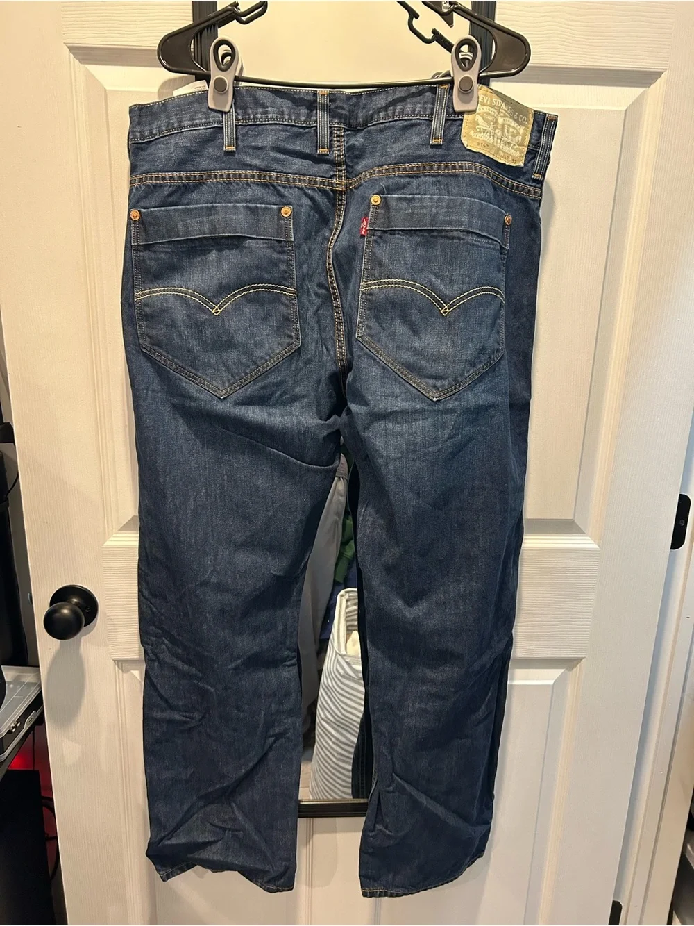 Levi's Men's Straight Jeans in Blue Wash